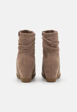 Anna Field Winter Boot - Botines De Cuña - Taupe 9 Anna Field Winter Boot - Botines De Cuña - Taupe -Anna Field 25a4365dbe694dfe88552a3563bd424c