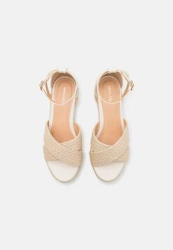Sandalias Con Plataforma - Beige 11 Sandalias Con Plataforma - Beige -Anna Field 60c18adefc2745fea0037b3d50317420