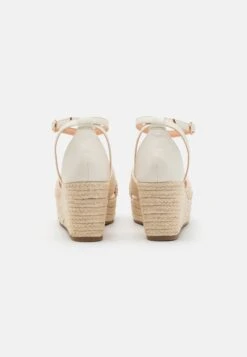 Sandalias Con Plataforma - Beige 9 Sandalias Con Plataforma - Beige -Anna Field 75a44eba836e47e4900e3bb3ae8012ae